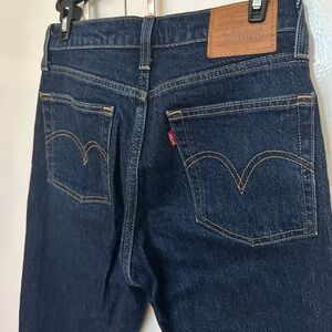 Levis Wedgie Straight Fit Women’s Jeans Size 25 Dark Wash Denim